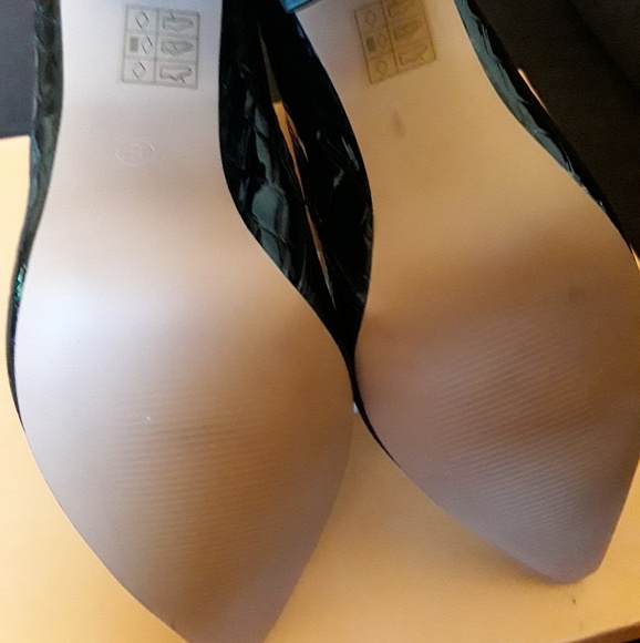 NIB Public Desire Faux Patent Leather Croc Booties - Picture 8 of 8